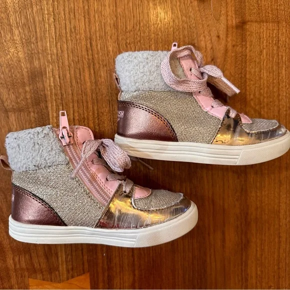 OshKosh Metallic Gold High Top Sneakers Glitter Faux Fur Trim. Size Girl… - Picture 7 of 16